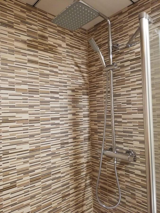 ויאחויוסה Hostal Rosa מראה חיצוני תמונה